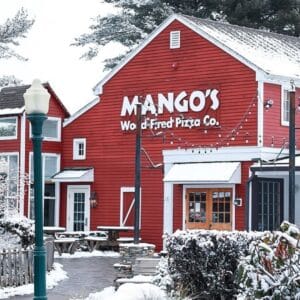 Mango's Pizza in olde Mistick Village