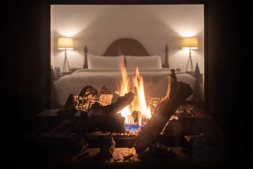 Mystic CT, Whaler's Inn, downtown Mystic CT